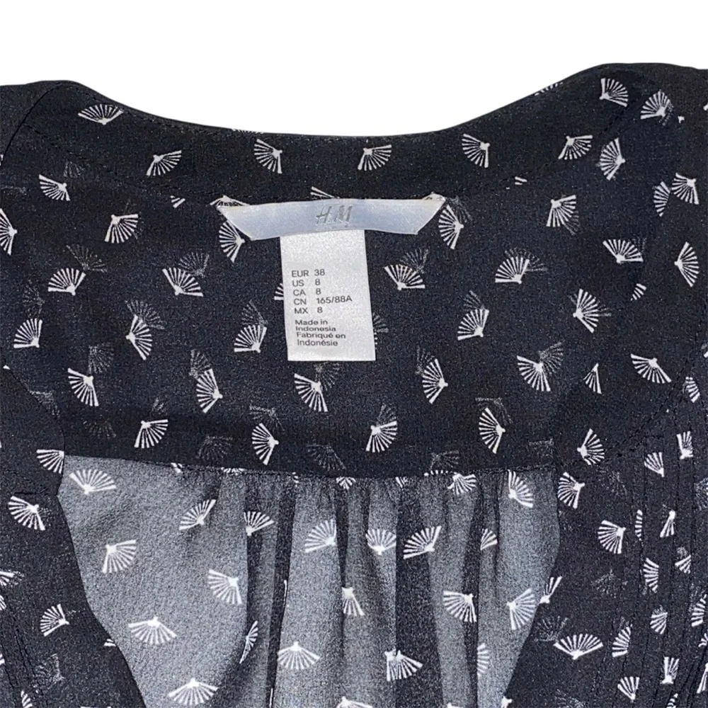 H&M 3/4 Sleeve Sheer Blouse - Picture 8 of 9